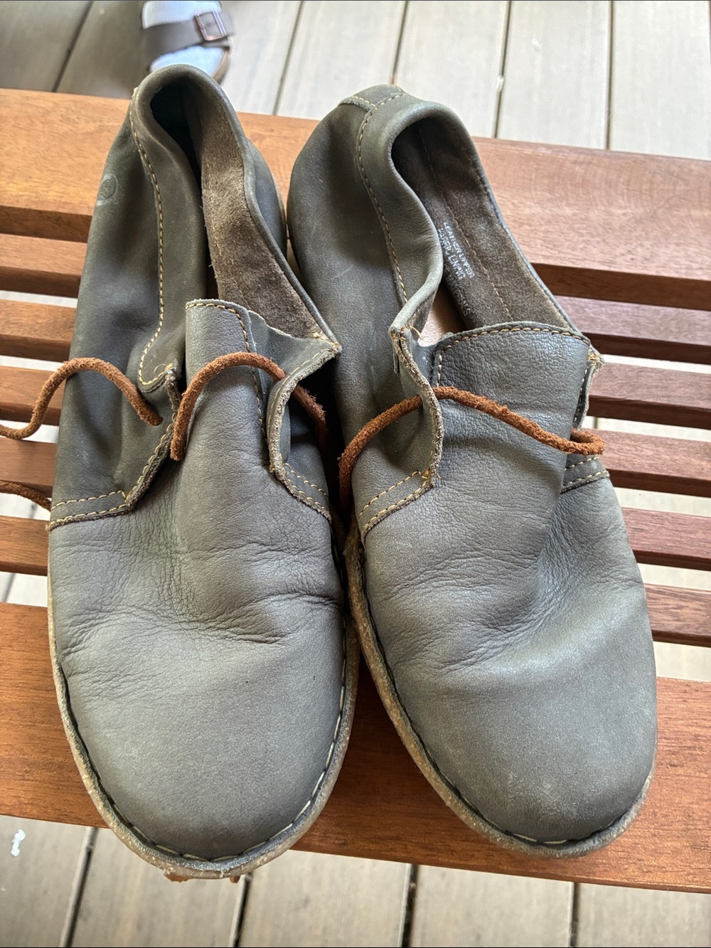 Born Nuala leather shoes with leather uppers